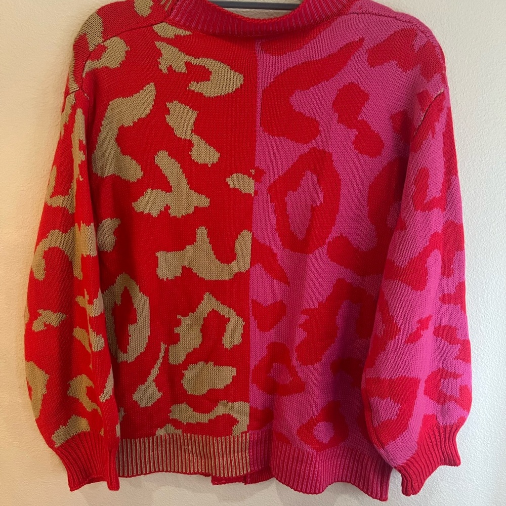 Stylish Red and Pink Leopard Print Women's Sweater - Picture 3 of 5